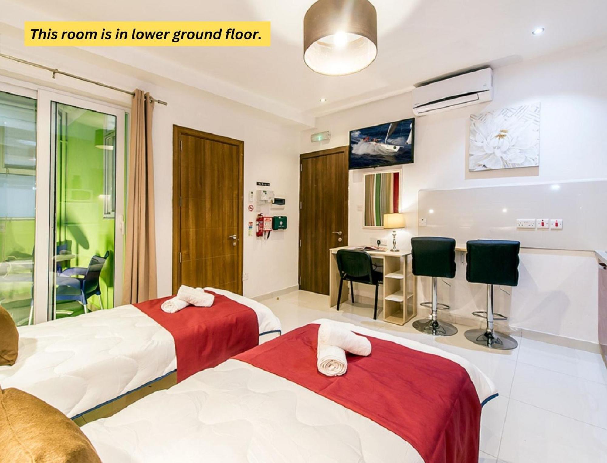 Bayside Apartments سانت جوليان المظهر الخارجي الصورة